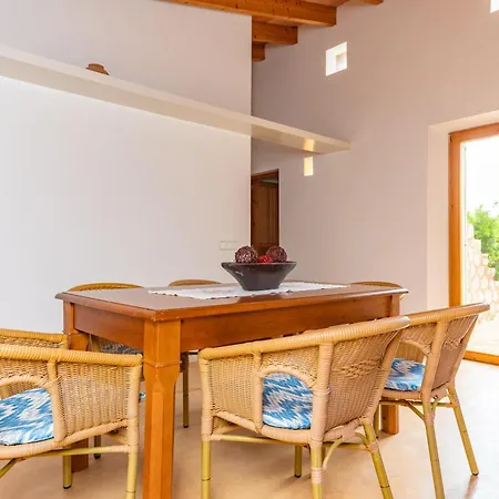 Pedra Viva -cala Bona- *